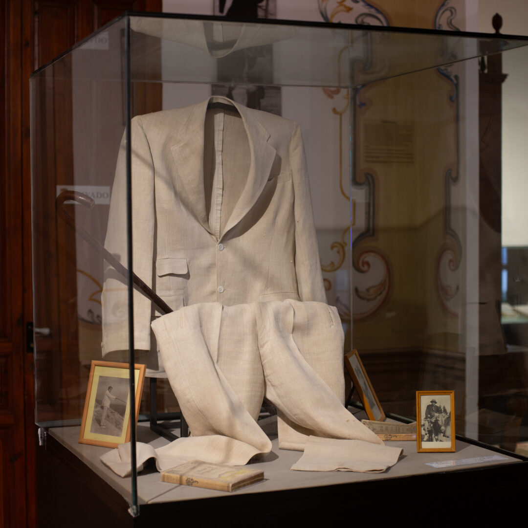 Traje Blanco de Gabriel Miró